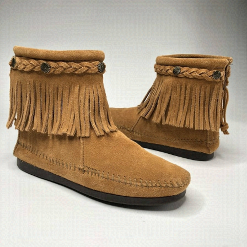 NEW Minnetonka Camel Brown Suede Fringed Braided High Top Zipper Moccasin Bootie